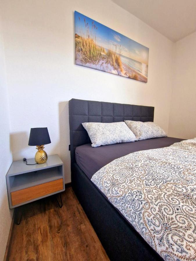 Exklusive Ferienwohnung In Lingen Holthausen 2Zim, 2Badez,Kueche,Balkon,Waschmaschine Extérieur photo